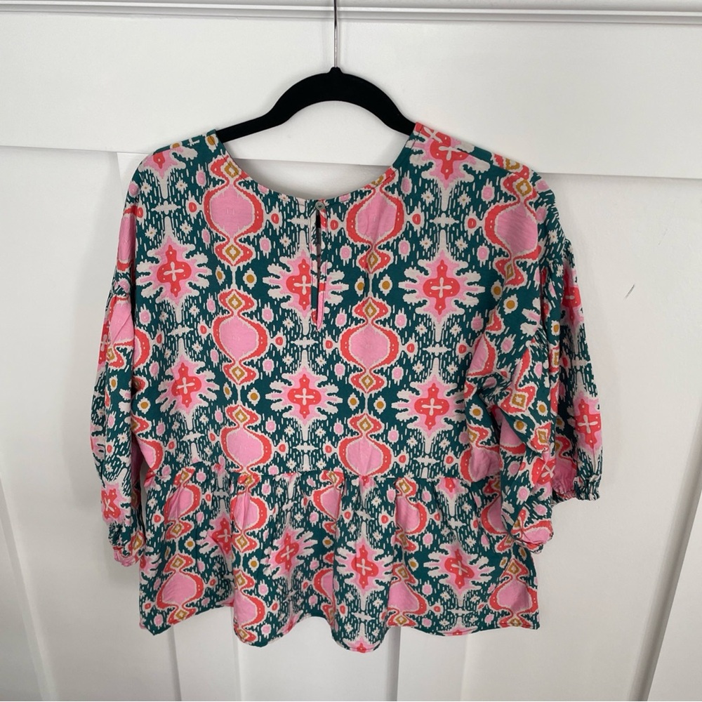 Michelle McDowell pullover blouse-Medium-Multicolor-3/4 puff sleeve-bold pattern